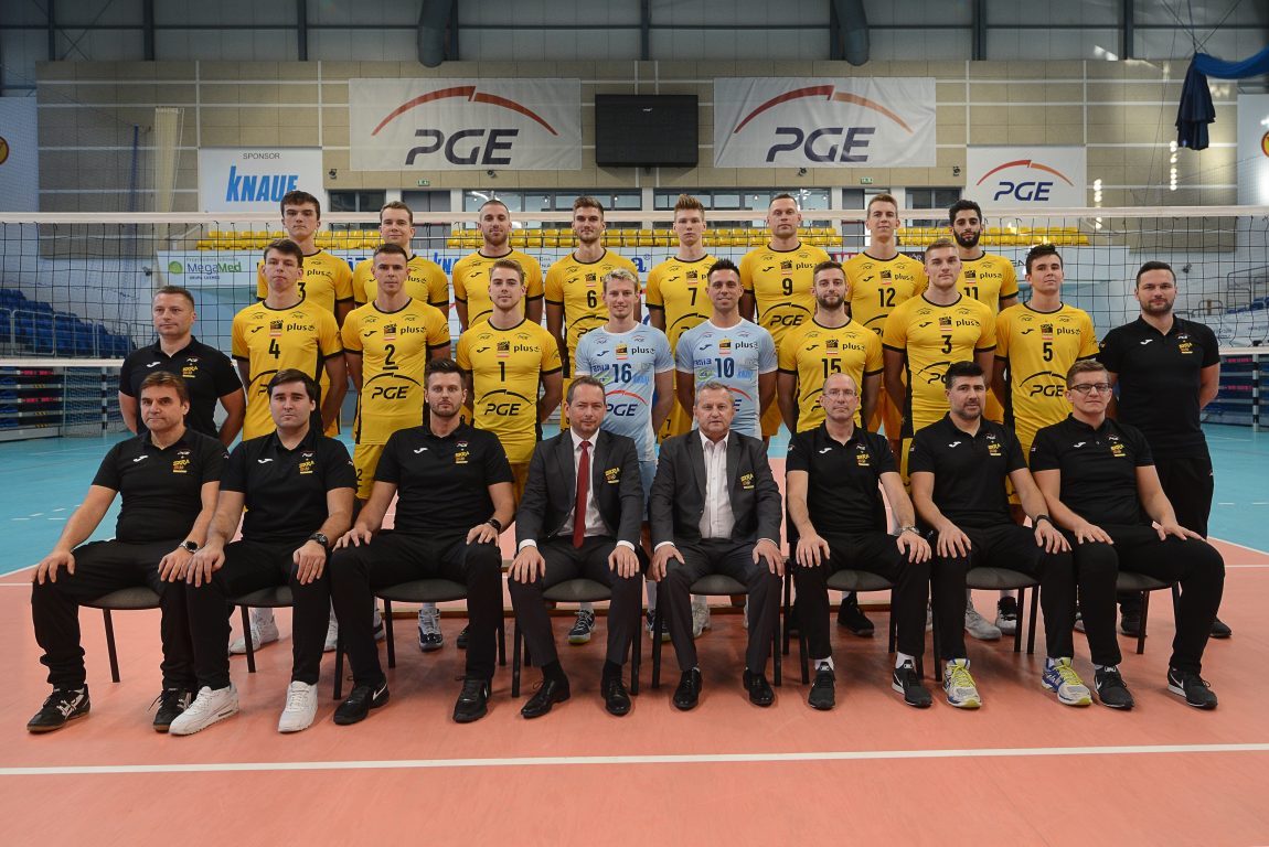 Белхатув скра. Скра. Skra. Кинг скра. Скра.